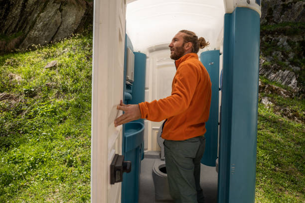 Best Restroom trailer rental cost  in St Peter, WI