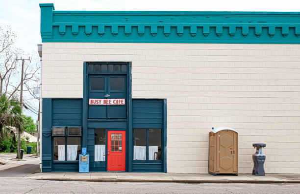 Porta potty delivery and setup in St Peter, WI